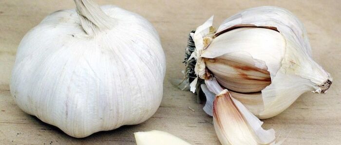 Eating garlic will help get rid of worms